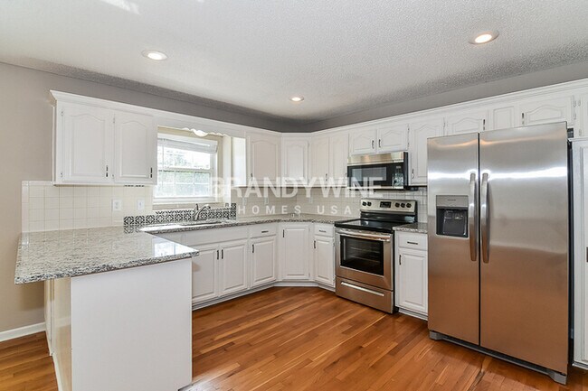 Foto del edificio - NEW Lower Rental Rate Leasing Special: Mar...