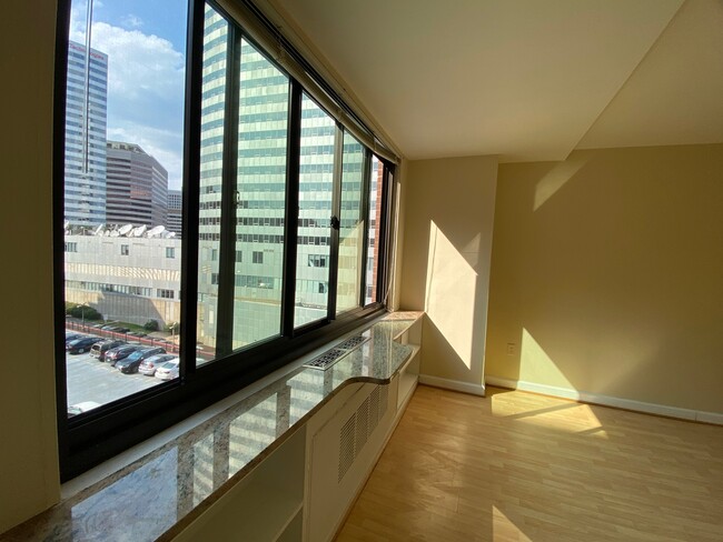 Photo - 1021 Arlington Blvd Apartment