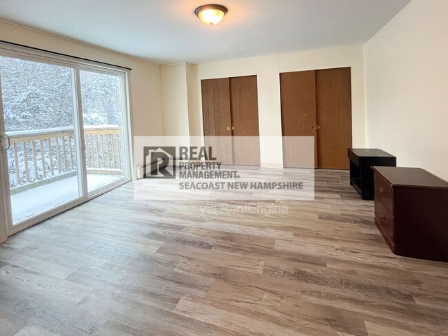 Foto del edificio - 17 Ellison Dr