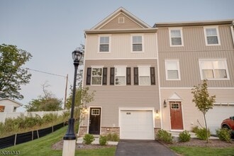 Building Photo - 1 Beirne Ln