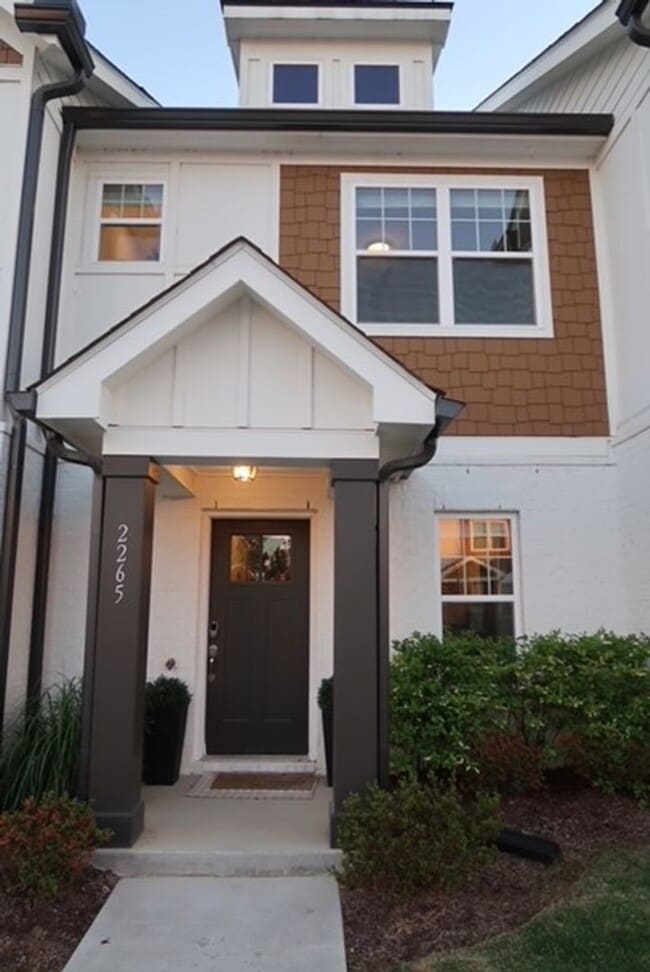 Building Photo - Welcome to Robinson Rowhouses, an exceptional community in the vibrant Old Hickory area!