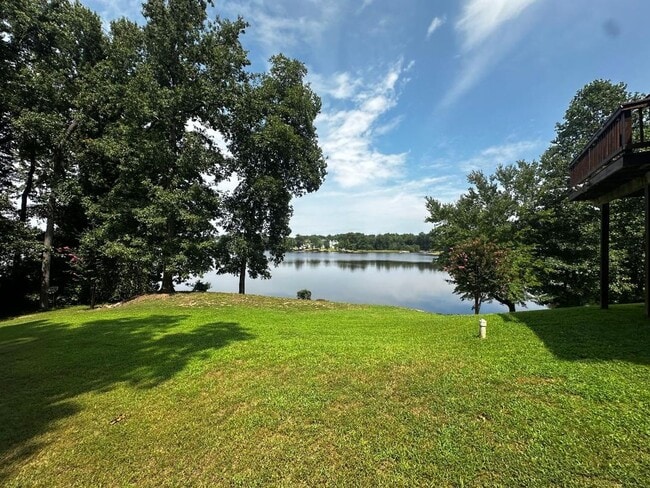Building Photo - 8781 Lake Jordan Ct