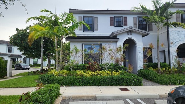 Building Photo - 14817 SW 183rd Ter