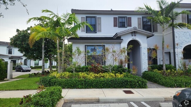 Building Photo - 14817 SW 183rd Ter