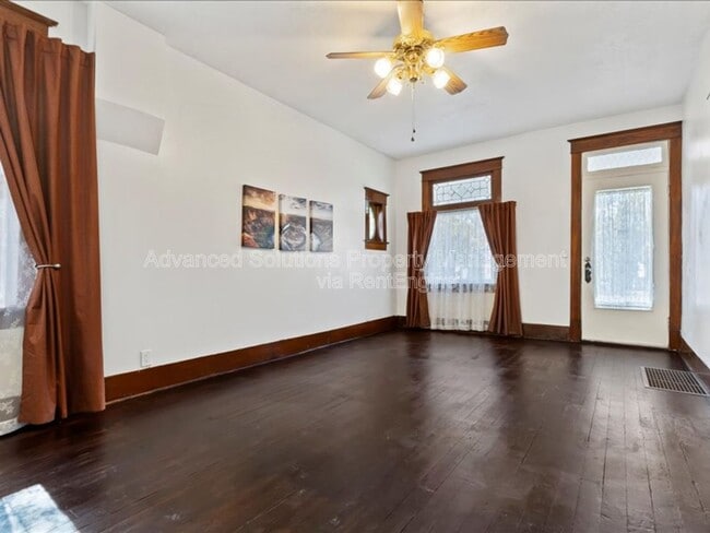 Foto del edificio - 821 S 700 E