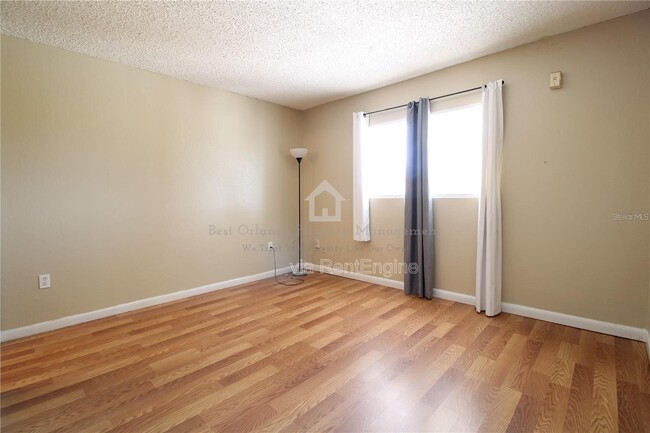 Foto del edificio - 746 McDougall Ct