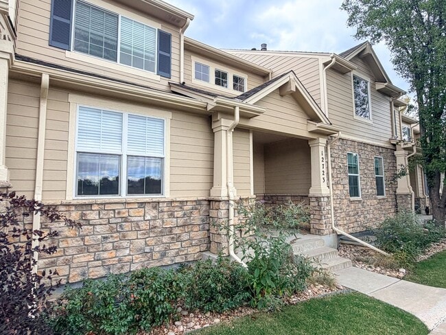 Building Photo - 12723 W Bowles Pl