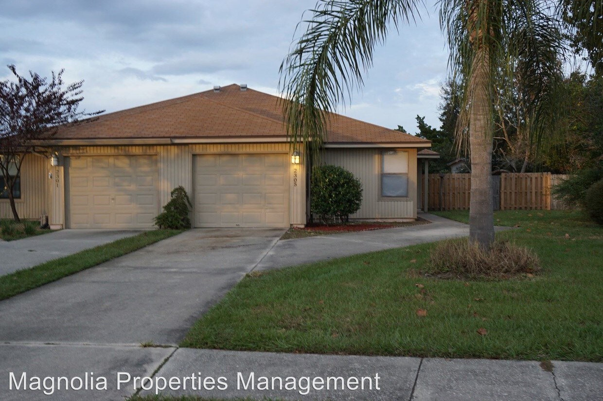 2305 Ironstone Dr E, Jacksonville, FL 32246 House Rental in