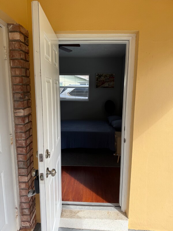 Foto del edificio - 2419 NE 2nd Ave