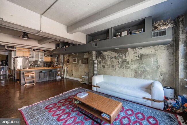 Foto del edificio - 144-50 W Laurel St