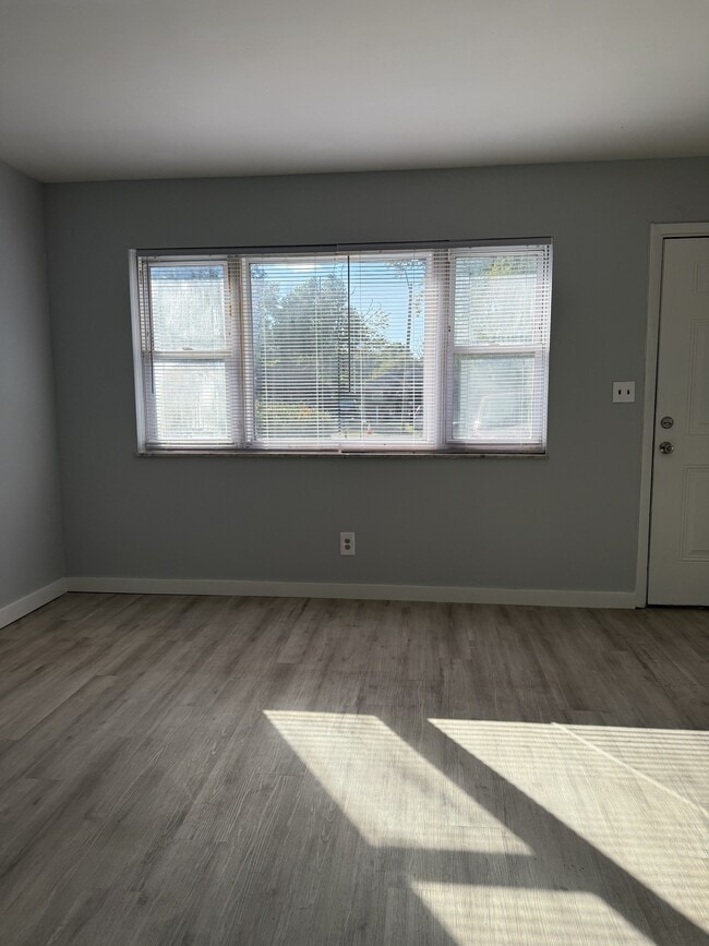 Foto del edificio - 3939 N Grand Ave