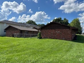 Building Photo - 2159 E Cherry St