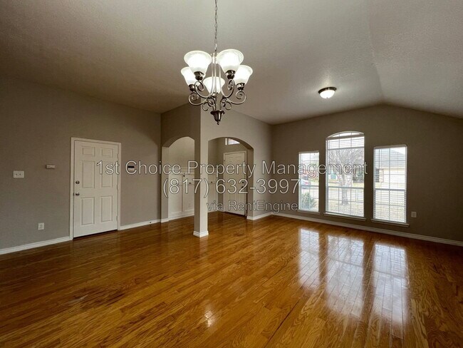 Building Photo - 405 Willow Vista Dr