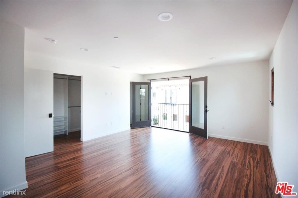 Foto principal - 3 br, 2.5 bath House - 2050 Butler Ave