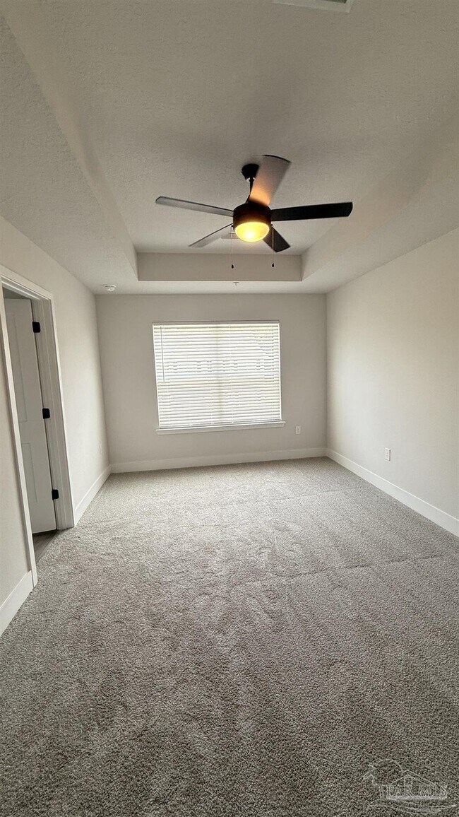Foto del edificio - 5562 Lexlee Blvd