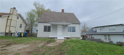 Building Photo - 139 S Maple Ave