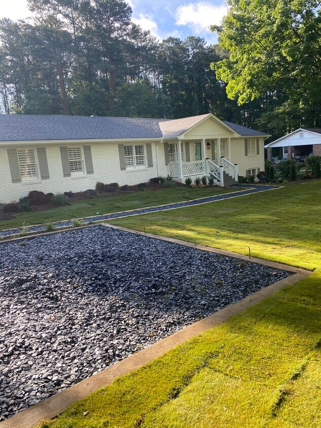 Primary Photo - 12650 Charlotte Dr