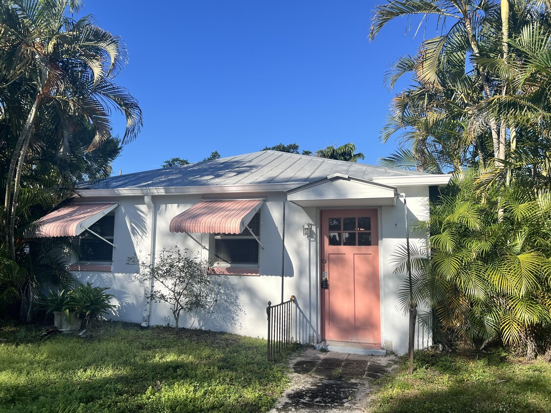 Foto principal - 518 NW Stuart Ave