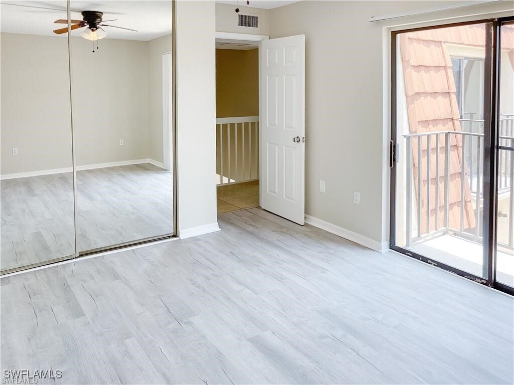 Building Photo - 5230 Cedarbend Dr