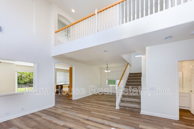 Foto del edificio - 25620 Wordsworth Ln