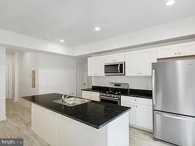 Foto del edificio - 980 N Marshall St