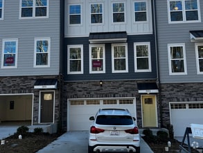 Building Photo - 2073 Eva Pearl Dr