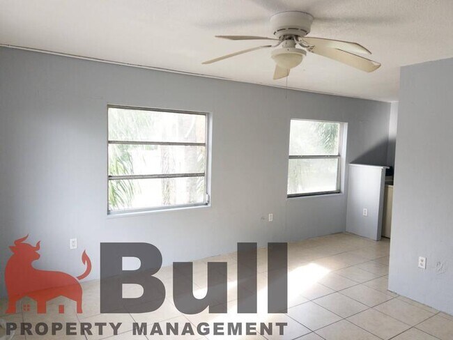 Foto del edificio - 1032 W Jefferson St