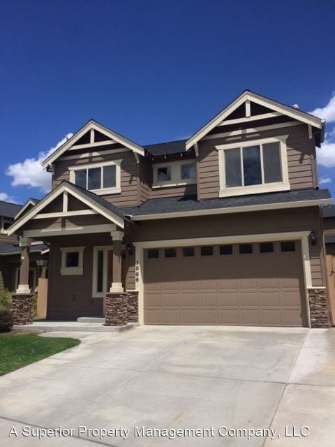 Primary Photo - 4 br, 2.5 bath House - 1866 NE Altura Dr.