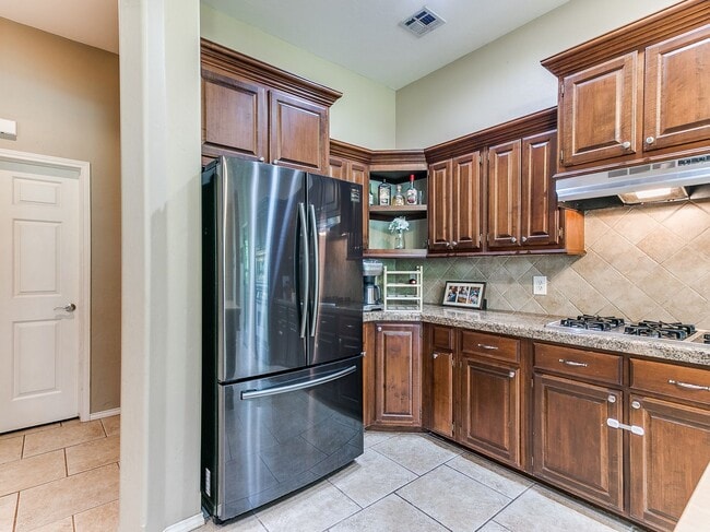 Building Photo - Large 4-Bedroom Home in Edmond Schools