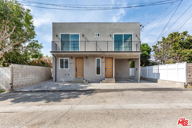 Building Photo - 5033 1/2 Cartwright Ave