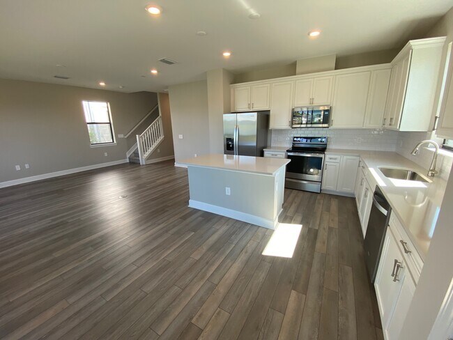 Foto del edificio - 6248 Baywood Ct