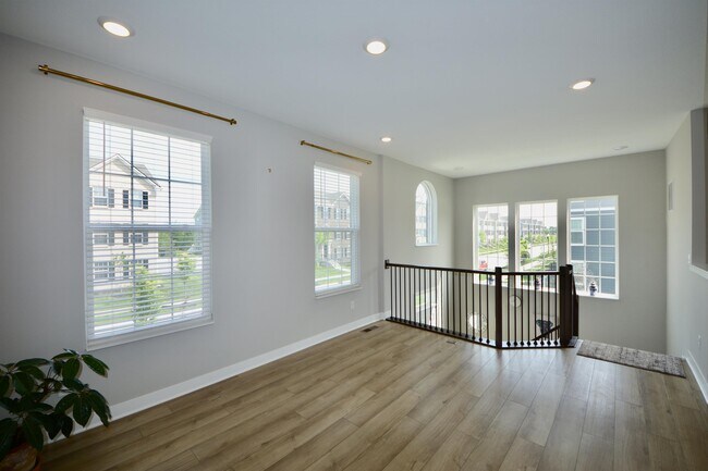 Foto del edificio - 6899 Equality Blvd