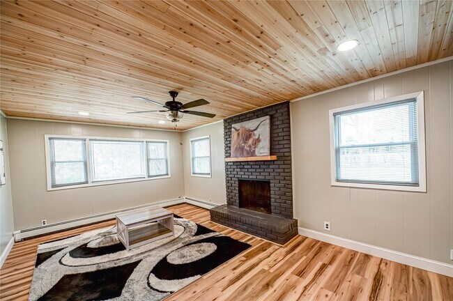 Foto del edificio - 309 Woodhollow Rd
