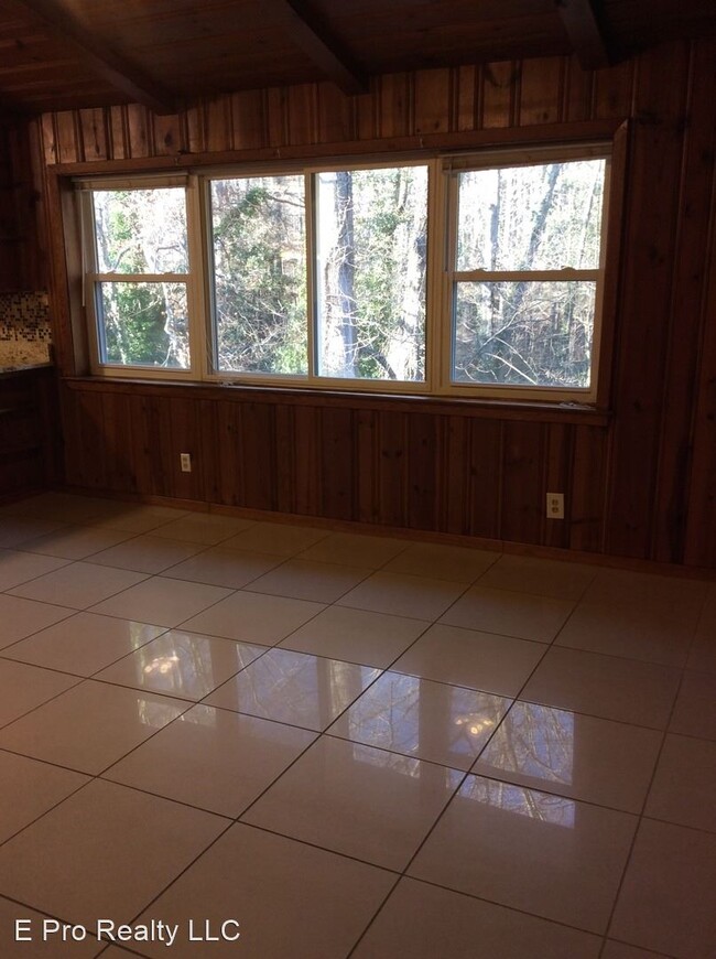 Building Photo - 6 br, 3 bath House - 2797 Benjamin E Mays ...