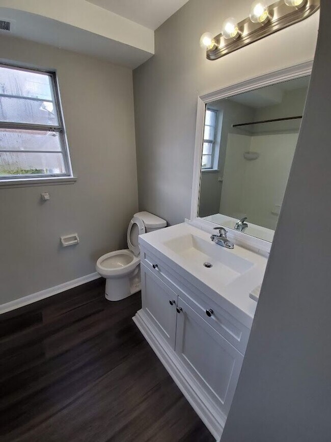 Building Photo - West Shore Schools Apartment For Rent, 1st...