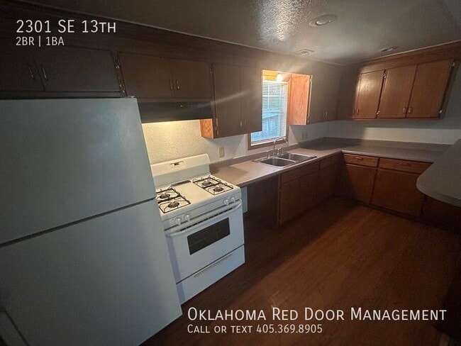 Foto del edificio - 2301 SE 13th St