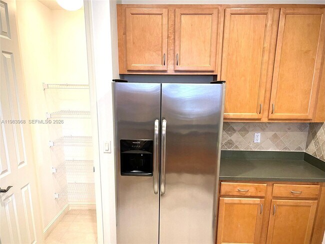 Foto del edificio - 640 Moondancer Ct