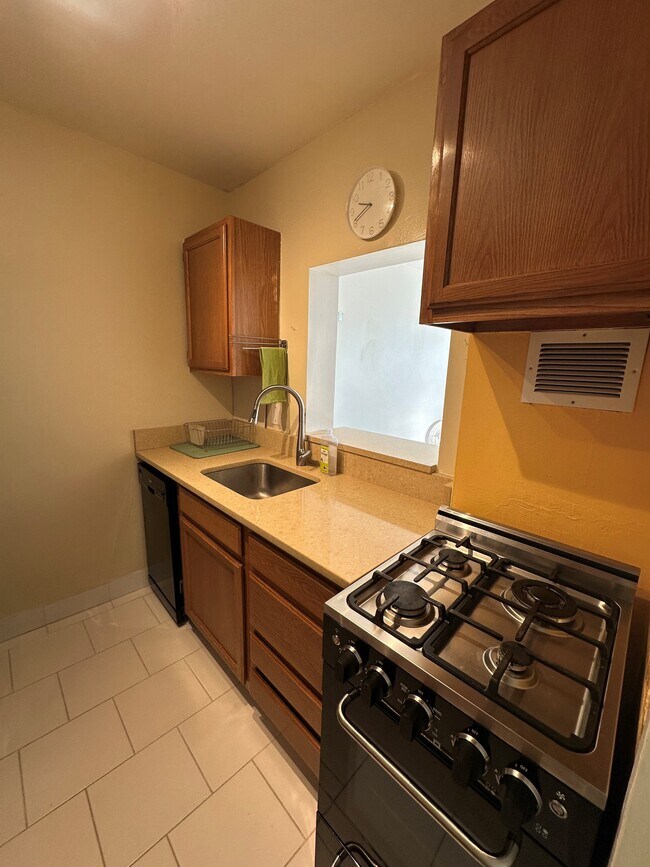 Foto del edificio - 1121 Arlington Blvd