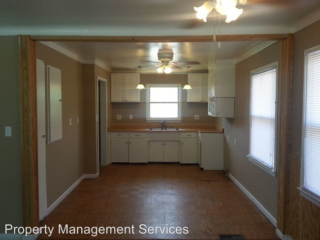 Building Photo - 3 br, 1.5 bath House - 14635 Stephens