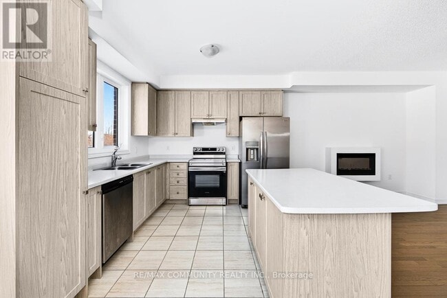 Building Photo - 2839 Albatross Wy