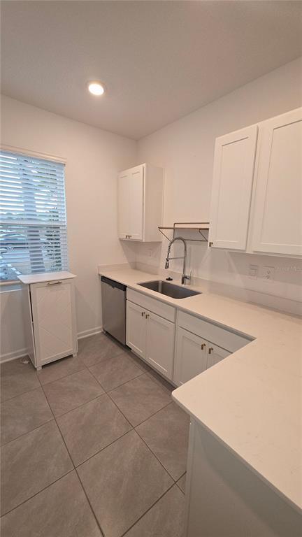 Building Photo - 56 Sage Br St