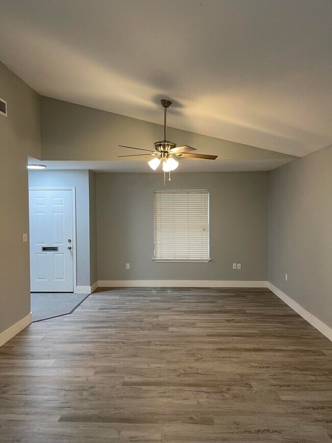 Building Photo - 7469 Harvest Village Ct