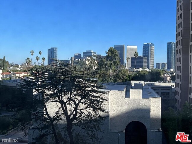 Building Photo - 10501 Wilshire Blvd