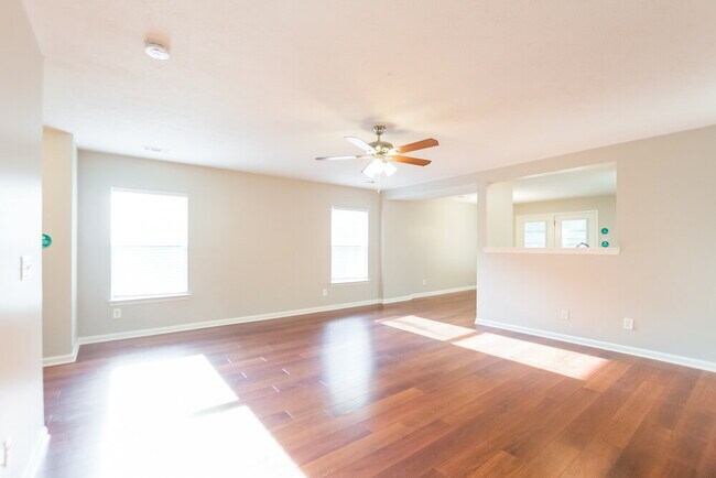 Building Photo - 417 Autumn Creek Dr