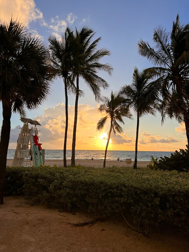 Building Photo - 2600 S Ocean Dr
