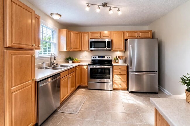 Building Photo - 902 Veryfine Dr