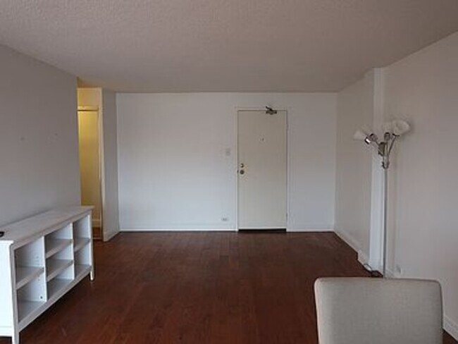 Foto del edificio - 2225 Buchtel Blvd S