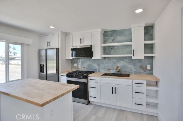 Foto principal - 17165 N Pacific Ave.