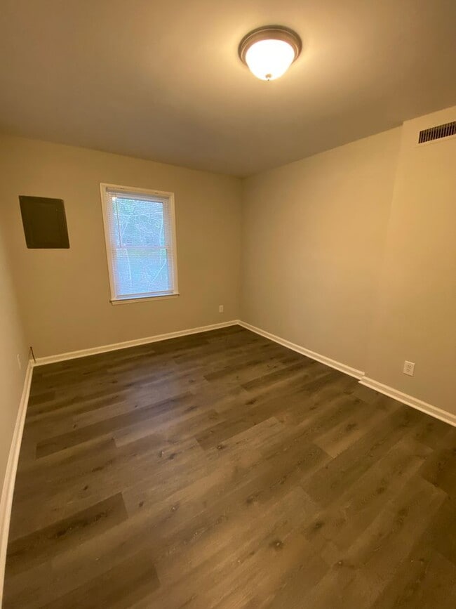 Photo - 2130 S Roxboro St Apartment