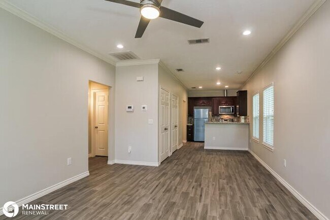 Building Photo - 16967 W IVANHOE, MONTGOMERY, TX 77316